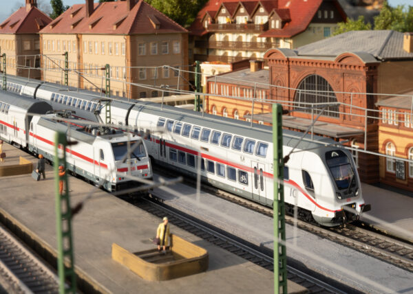 Märklin 37449 <br>E-Lok BR 146.5 DB AG | 37449 2