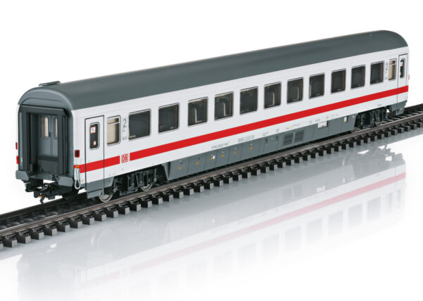 Märklin 43680 <br>Reisezugwagen Bvmz 185.5 | 43680