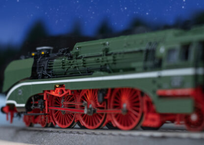 Märklin 38201 <br>Dampflokomotive 18 201 | 38201 8