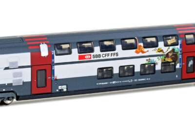 Hobbytrain H25129 DoSto-Steuerwagen IC2000 2.Kl. SBB